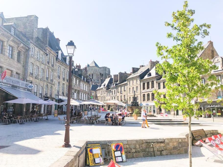Nouveau ** Le Raffine Au Coeur De Guingamp ** Parking ภายนอก รูปภาพ