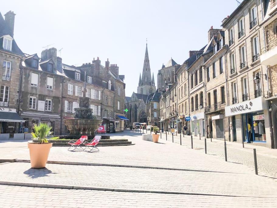 Nouveau ** Le Raffine Au Coeur De Guingamp ** Parking ภายนอก รูปภาพ